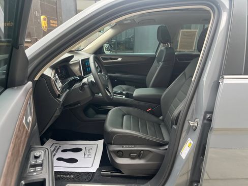 Certified 2026 Volkswagen Atlas SEL AWD/4WD image 29