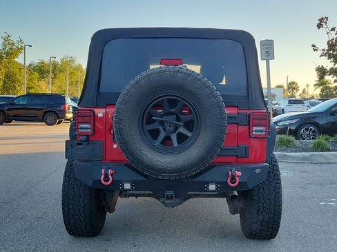 Used 2012 Jeep Wrangler Unlimited Sport image 5