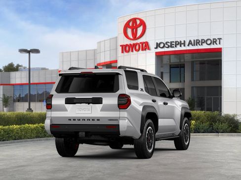 New 2026 Toyota 4Runner 4WD image 40