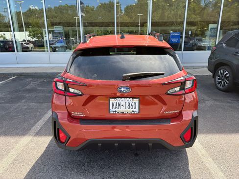 Used 2024 Subaru Crosstrek 2.0i Premium AWD/4WD image 8