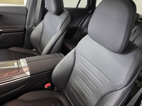 New 2026 Mercedes-Benz GLC 300 4MATIC image 8