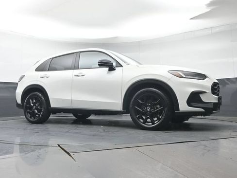 Used 2024 Honda HR-V Sport image 29