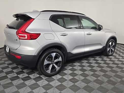 Certified 2024 Volvo XC40 B5 Plus w/ Protection Package Premier image 8