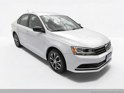 Used 2016 Volkswagen Jetta S FWD image 3