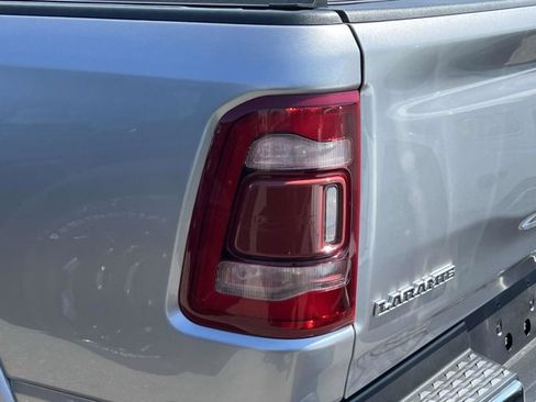 Used 2022 RAM 1500 Laramie AWD/4WD image 9