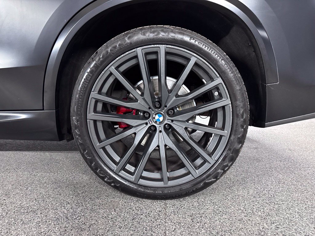 Used 2022 BMW X5 xDrive40i AWD/4WD image 16