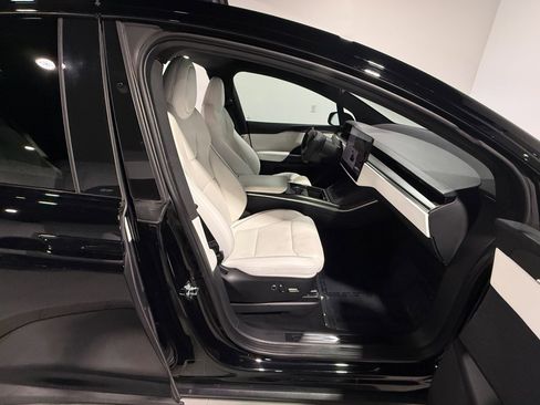 Used 2022 Tesla Model X Plaid image 55