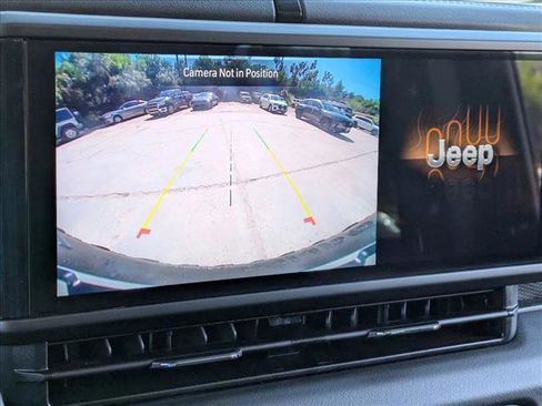 Certified 2024 Jeep Wrangler Unlimited Rubicon w/ Safety Group AWD/4WD image 15