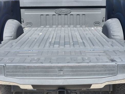 Used 2018 Ford F250 Lariat w/ Lariat Value Package AWD/4WD image 18