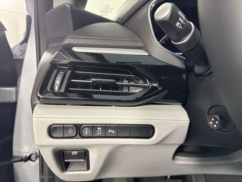 Used 2026 Acura MDX FWD w/ Technology Package image 16