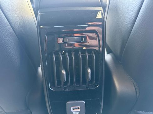 New 2026 Jeep Compass Latitude image 16