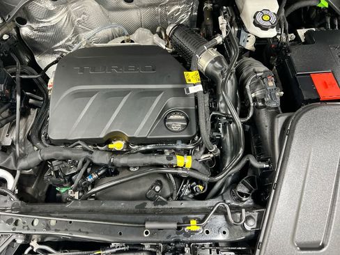 Certified 2025 Buick Envista Preferred w/ Convenience I Package image 24