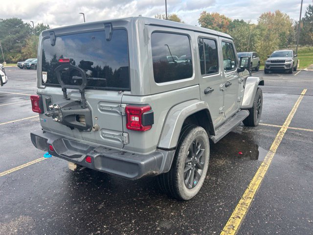 Used 2023 Jeep Wrangler Unlimited Sahara w/ Cold Weather Group AWD/4WD image 4
