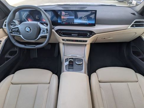 Used 2025 BMW 330i Sedan image 24