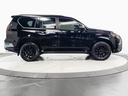 Used 2022 Lexus GX 460 Premium w/ Premium Package AWD/4WD image 13