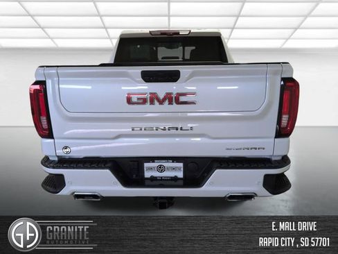 Used 2020 GMC Sierra 1500 Denali w/ Denali Ultimate Package AWD/4WD image 4