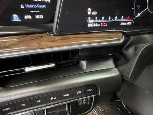 Used 2021 Cadillac Escalade Sport Platinum image 23