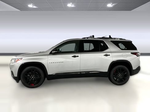 Used 2019 Chevrolet Traverse Premier w/ Redline Edition FWD image 2