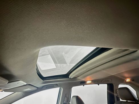 Used 2016 Honda Odyssey EX-L image 25