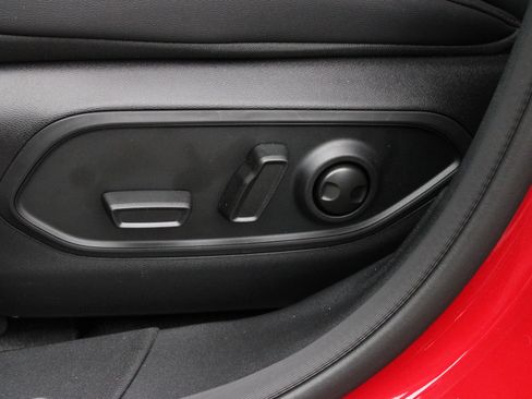 New 2026 Jeep Cherokee Limited AWD/4WD image 16