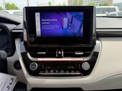 New 2026 Toyota Corolla Cross LE AWD/4WD image 19