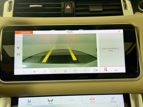 Used 2019 Land Rover Range Rover Sport HSE image 16