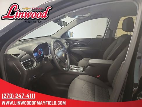 Used 2024 Chevrolet Equinox LT FWD image 11