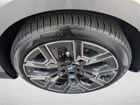 Used 2026 BMW i5 eDrive40 image 10