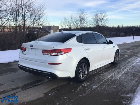 Used 2019 Kia Optima LX image 3