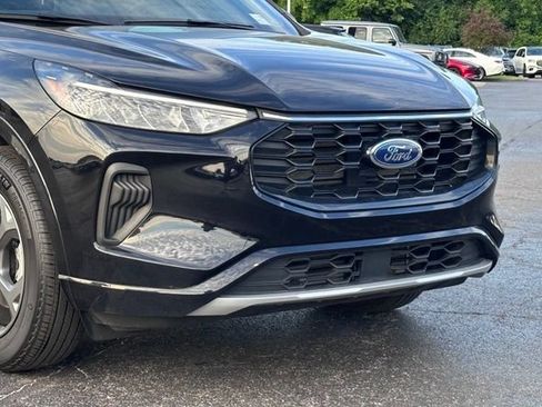 Used 2024 Ford Escape ST-Line w/ Tech Pack #1 AWD/4WD image 2