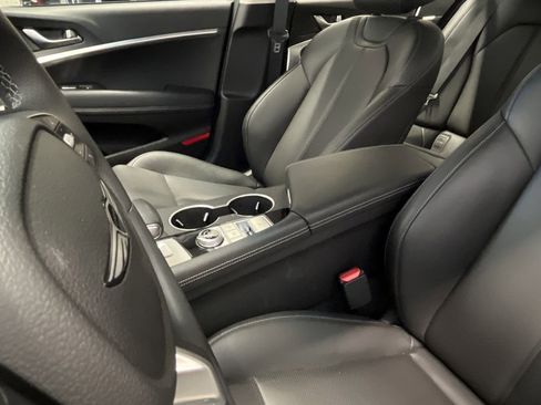 New 2026 Genesis G70 2.5T image 14