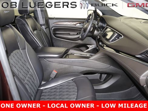 Certified 2023 Buick Enclave Avenir w/ Avenir Technology Package image 21