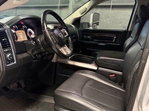 Used 2018 RAM 2500 Laramie AWD/4WD image 9