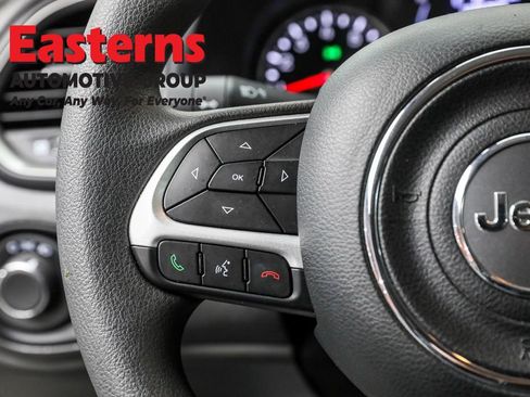 Used 2023 Jeep Renegade Latitude image 15