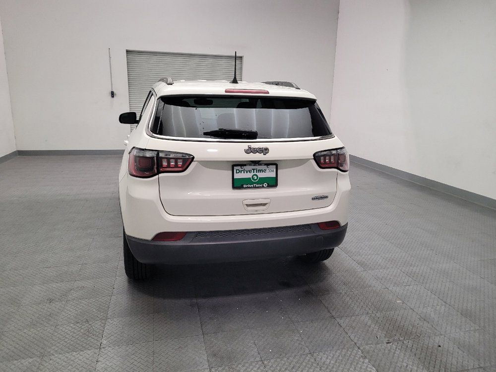 Used 2018 Jeep Compass Latitude w/ Popular Equipment Group FWD image 6