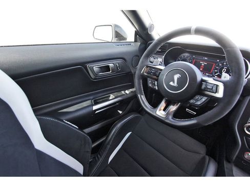 Used 2021 Ford Mustang Shelby GT500 w/ Technology Package image 8