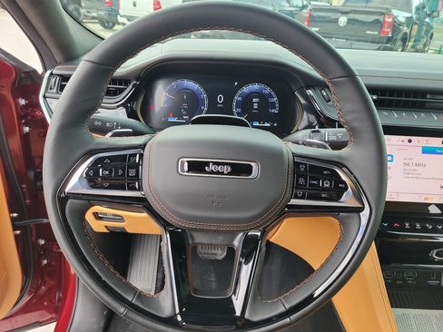Used 2026 Jeep Grand Cherokee L Summit AWD/4WD image 19