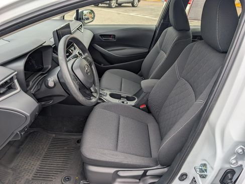 Used 2026 Toyota Corolla LE FWD image 2