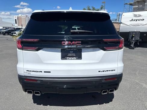 Used 2025 GMC Acadia Elevation w/ Elevation Premium Package AWD/4WD image 5