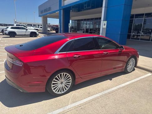 Used 2017 Lincoln MKZ Reserve FWD image 3
