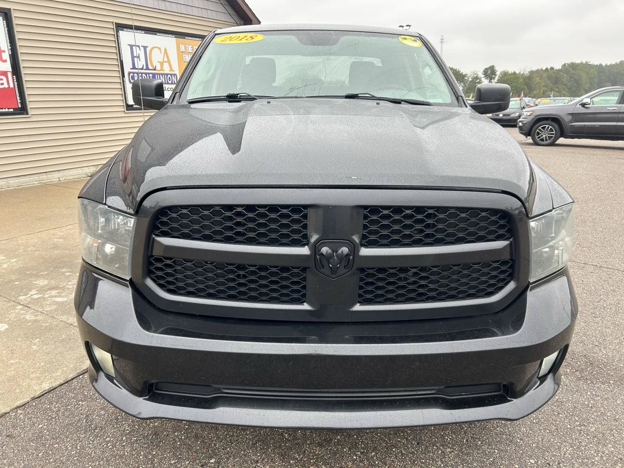 Used 2018 RAM 1500 Express w/ Express Value Package AWD/4WD image 2