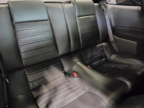 Used 2009 Ford Mustang GT RWD image 14