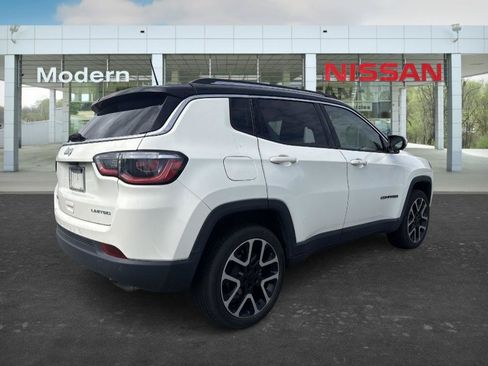 Used 2018 Jeep Compass Limited w/ Navigation Group AWD/4WD image 5