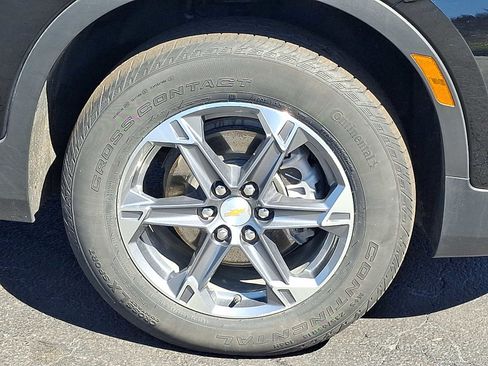 Used 2025 Chevrolet Blazer LT image 8