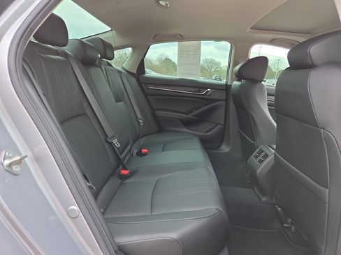Used 2020 Honda Accord Touring image 15
