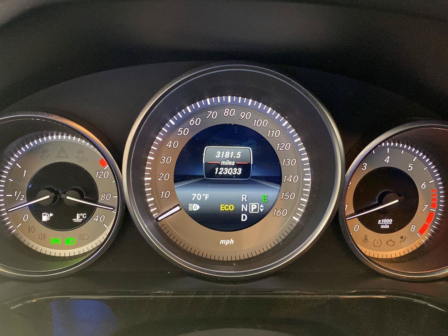 Used 2014 Mercedes-Benz E 350 4MATIC Sedan image 22