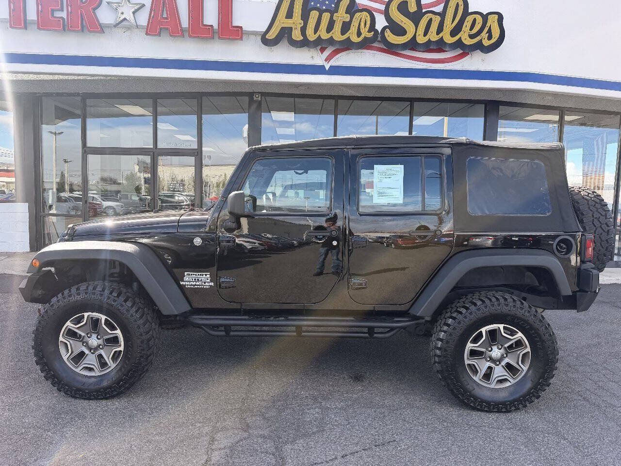 Used 2012 Jeep Wrangler Unlimited Sport w/ Trailer Tow Group AWD/4WD image 2