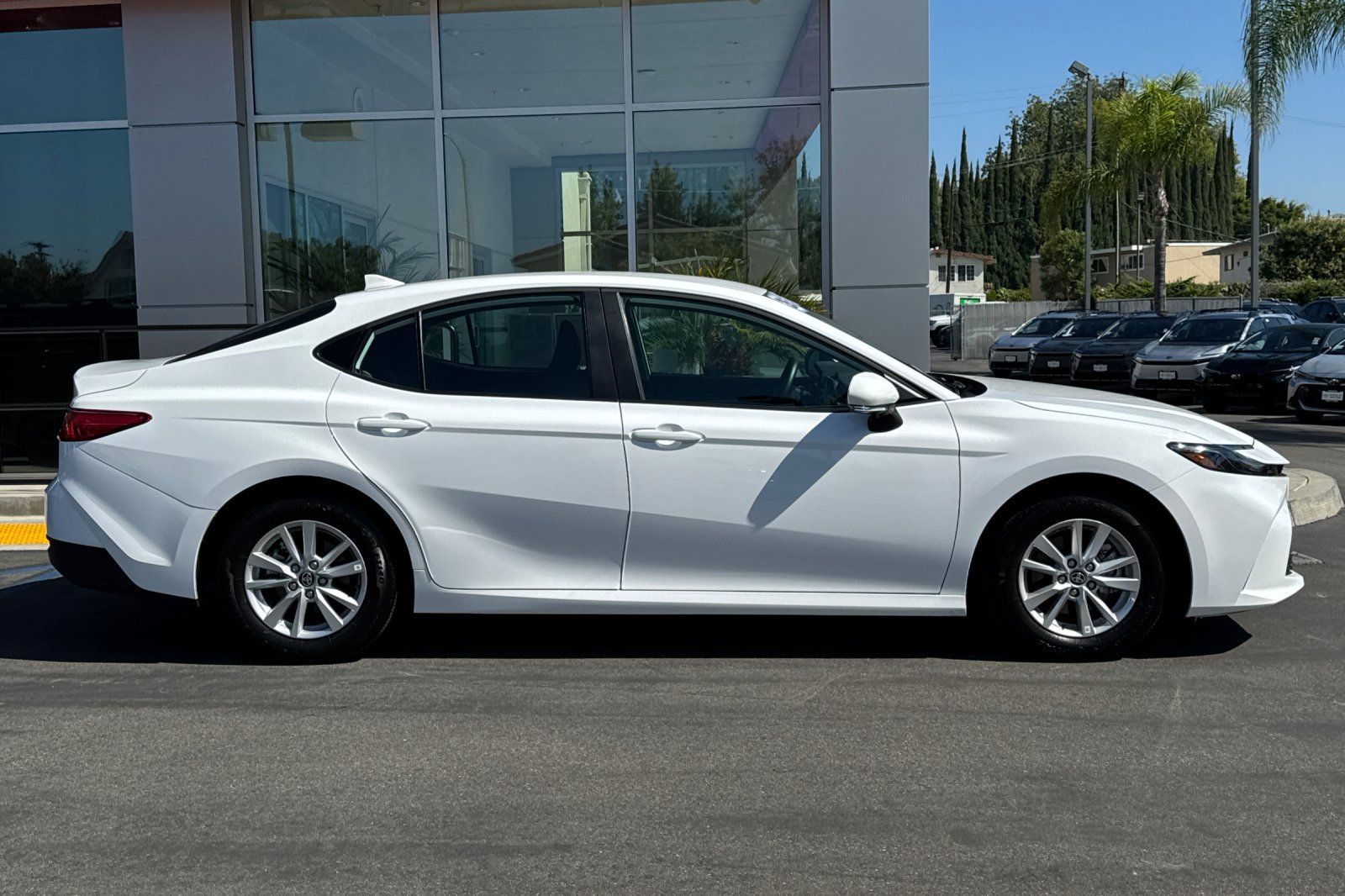 Used 2026 Toyota Camry LE FWD image 4