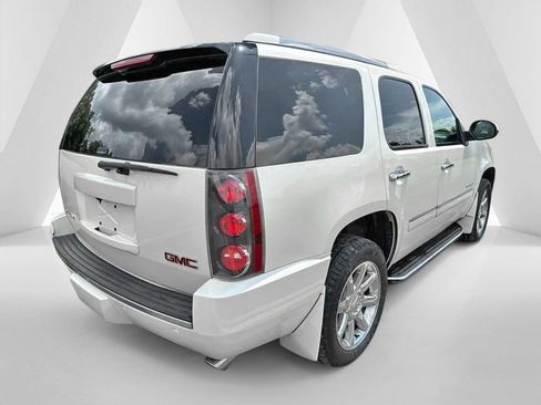 Used 2013 GMC Yukon Denali AWD/4WD image 7