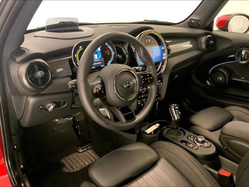 Used 2024 MINI Cooper SE FWD image 21